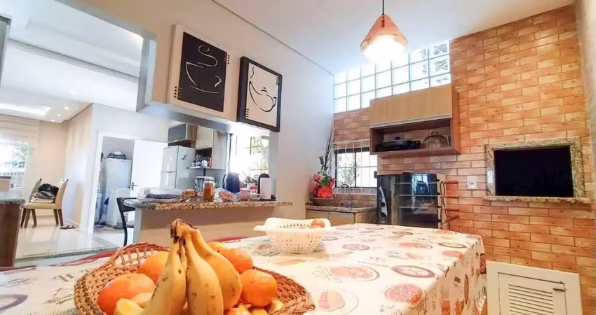 Casa com 3 quartos à venda no Iririú, Joinville 