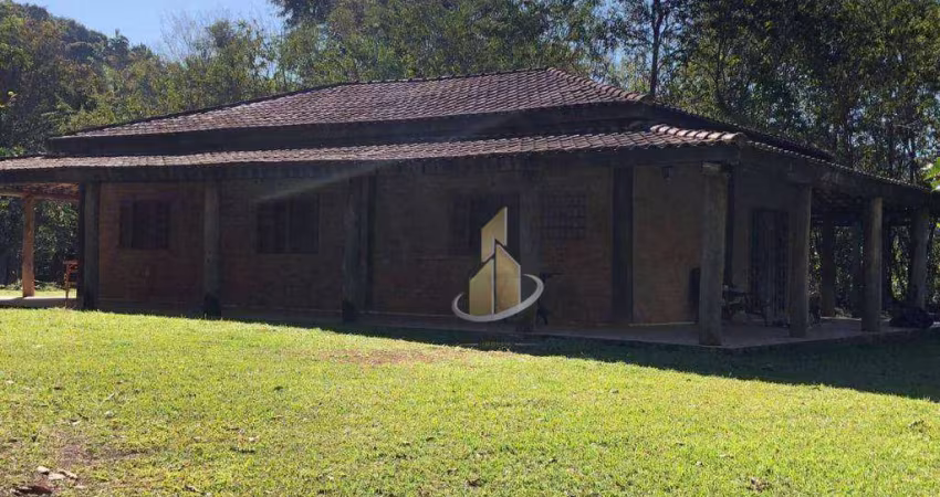 Sítio, 43560 m² - venda por R$ 1.800.000,00 ou aluguel por R$ 10.000,00/mês - Rio de Peixe - São José dos Campos/SP