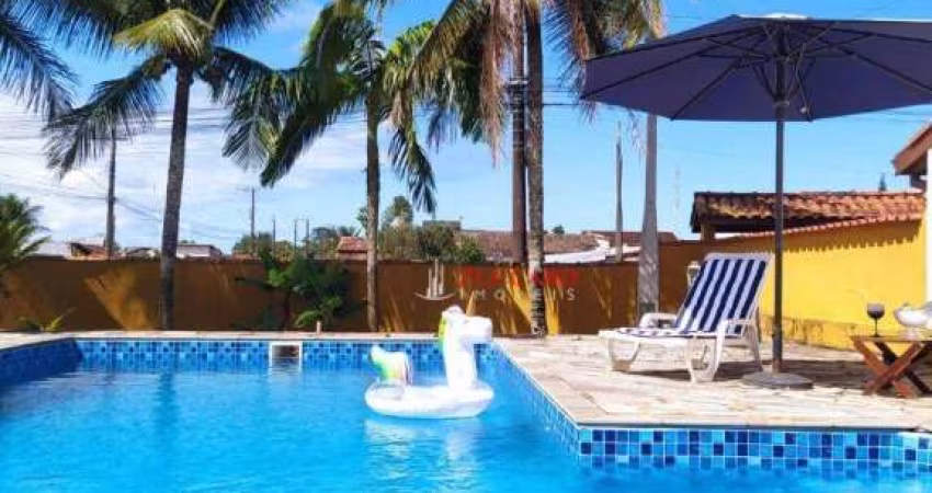 Casa de praia térrea, 427mts, com 2 quartos, 2 vagas de garagens e piscina  a venda em Caraguatatuba