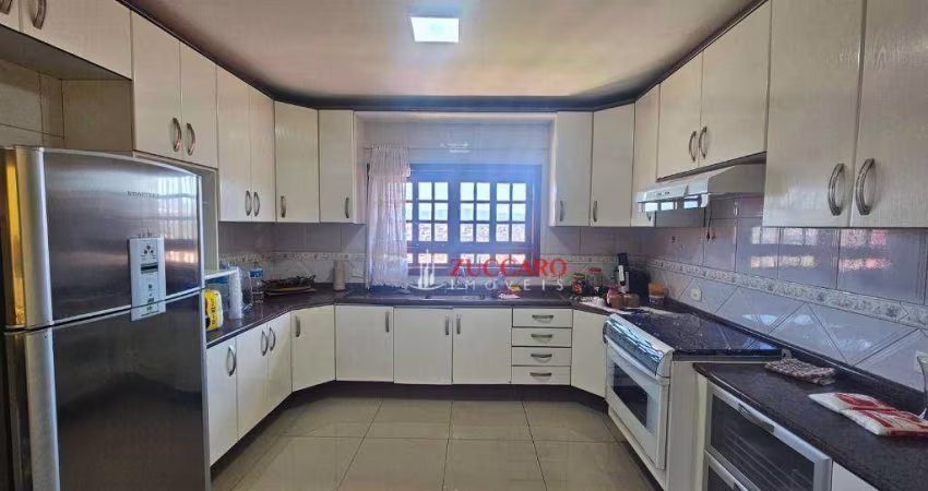 Sobrado com 3 dormitórios à venda, 266 m² por R$ 748.900,00 - Parque Continental - Guarulhos/SP