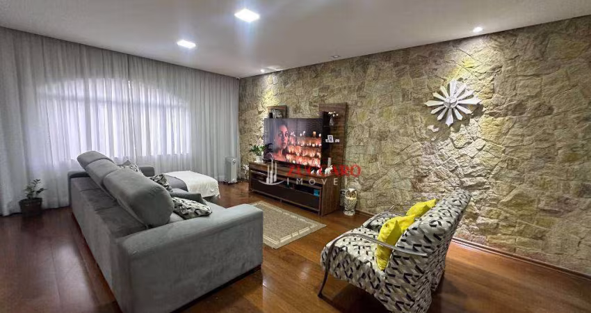 Casa térrea no Jardim Santa Mena