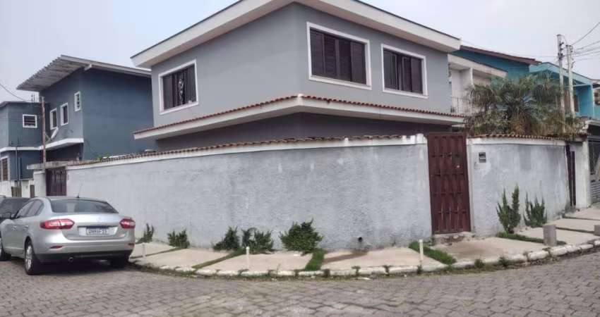 Casa com 6 dormitórios à venda, 300 m² por R$ 2.000.000,00 - Ponte Grande - Guarulhos/SP