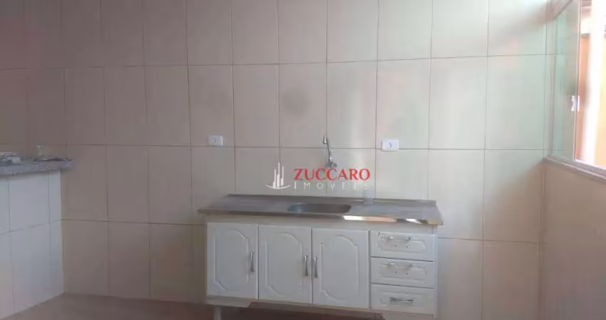 Casa com 2 dormitórios para alugar, 70 m² por R$ 2.050,11/mês - Cocaia - Guarulhos/SP