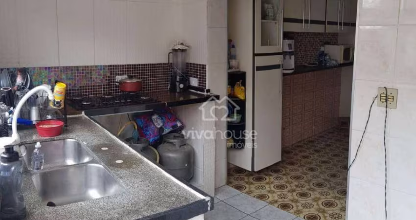 Casa com 2 dormitórios à venda, 120 m² por R$ 690.000,00 - Vila Assis Brasil - Mauá/SP