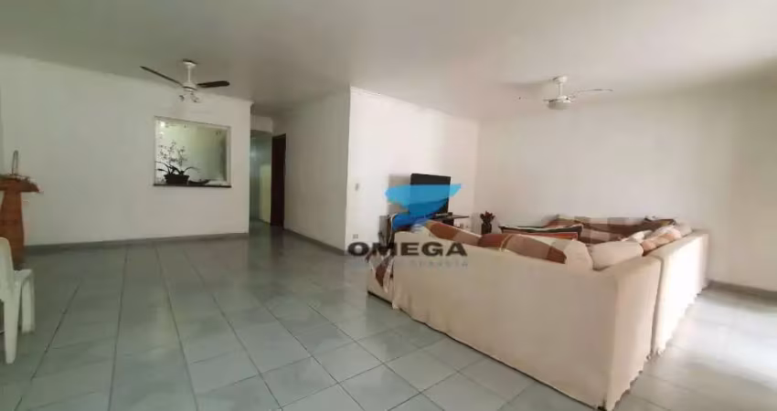 Apartamento pertinho da praia à venda com vista para o mar e 4 dormitórios,  piscina e churrasqueira na praia das astúrias.