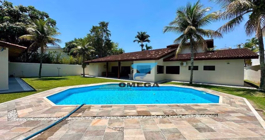 Casa à venda em Condomínio Jardim Acapulco no Guarujá | Omega Imóveis