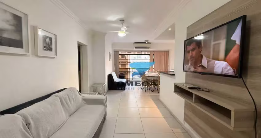 Apartamento reformado à venda na praia das Pitangueiras no Guarujá I Omega Imoveis