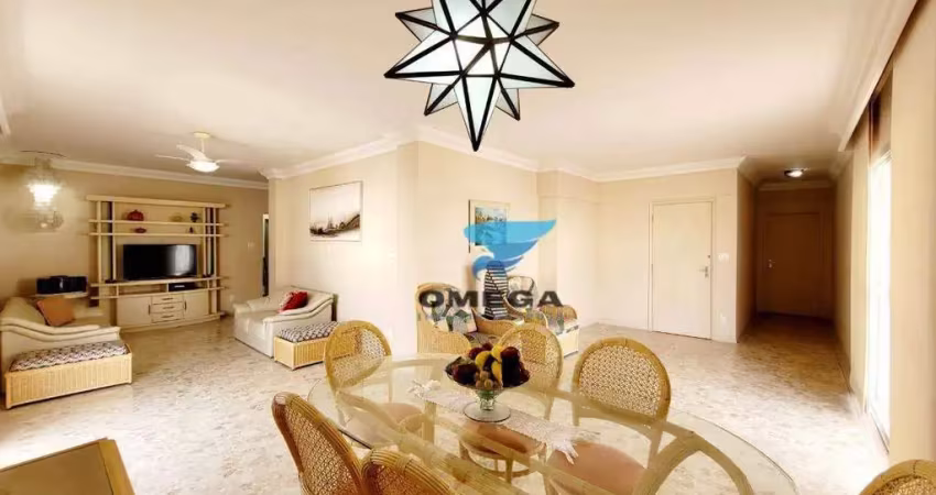 Cobertura à venda na praia das Pitangueiras no Guarujá I Omega Imoveis