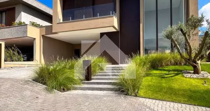 Luxuosa Casa em Alphaville: 4 Suítes e 411m² por R$7.900.000