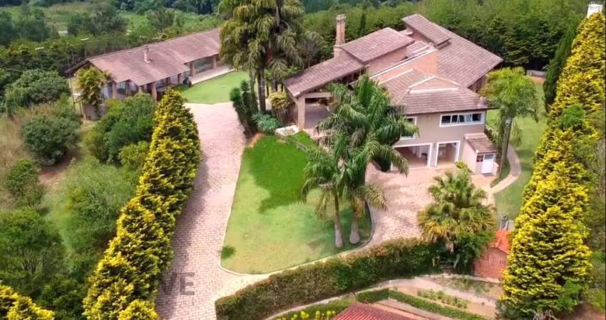 Casa em Aldeia da Serra - Santana de Parnaíba, SP