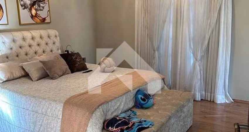 Casa de Condomínio em Morada dos Pássaros  -  Barueri