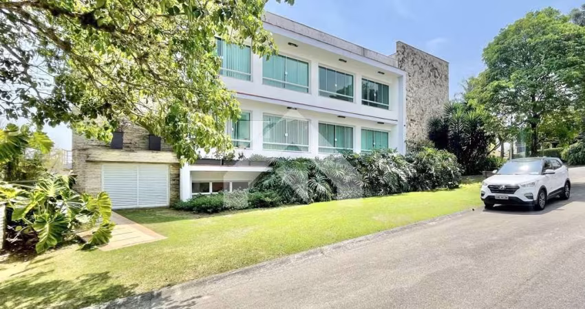 Casa de Condomínio em Golf Park  -  Carapicuíba