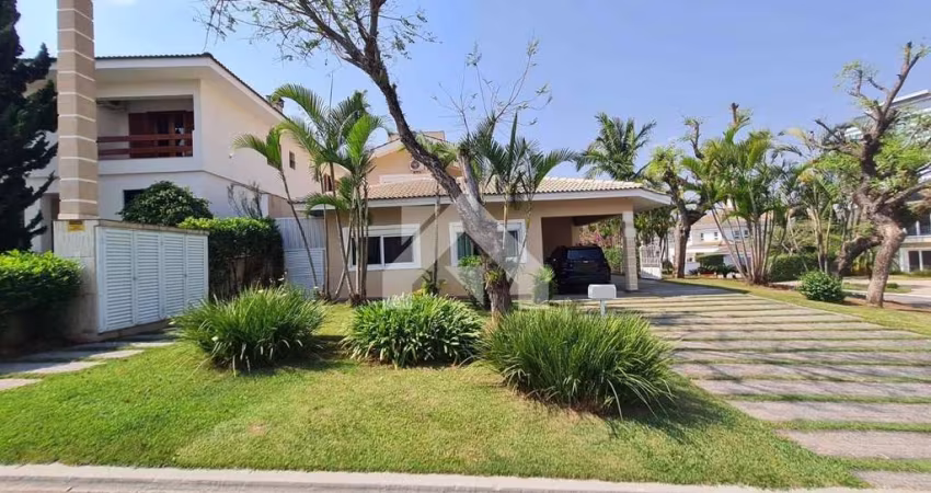 Casa Luxuosa em Santana de Parnaíba - 5 Dormitórios à Venda