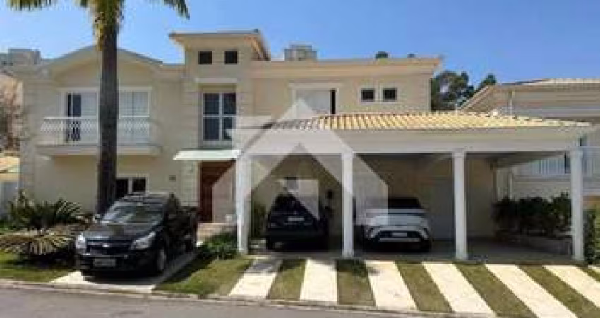 Casa de Condomínio em Tamboré: 4 Suítes à Venda por R$4,6M