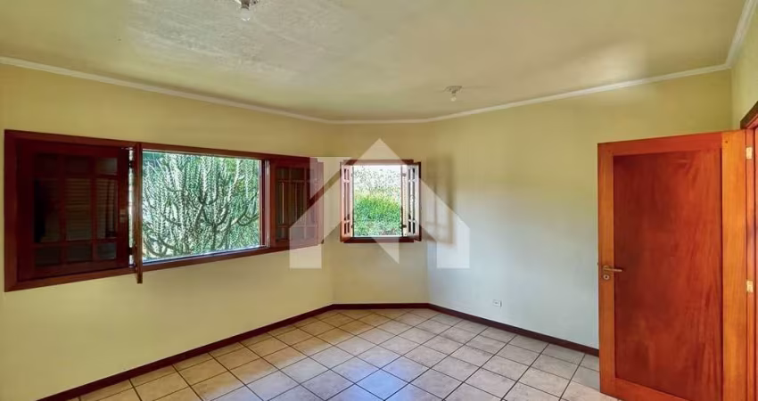 Casa de Condomínio em Recanto Impla  -  Carapicuíba