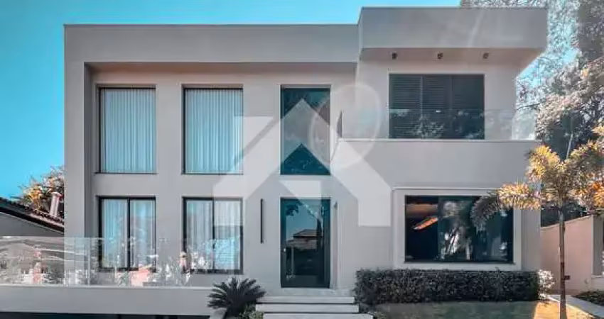 Casa de Condomínio em Aldeia da Serra - Barueri, SP