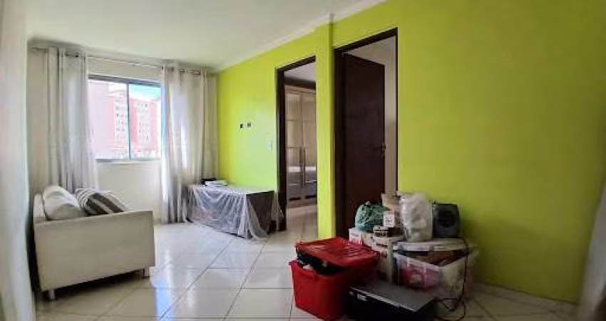 Apartamento em Colônia