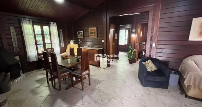 Casa com 2 dormitórios à venda, 110 m² por r$ 770.000,00 - santa elisa - nova friburgo/rj