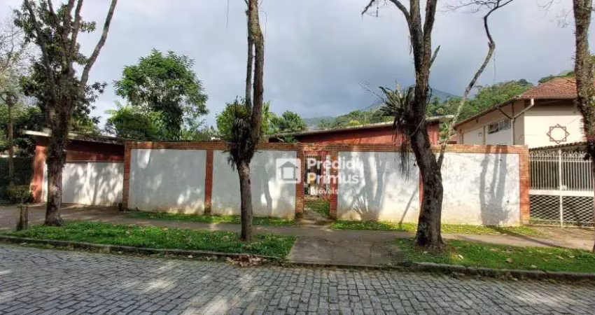 Faça desta casa de 4 dormitórios à venda, seu novo lar - Parque São Clemente - Nova Friburgo/RJ