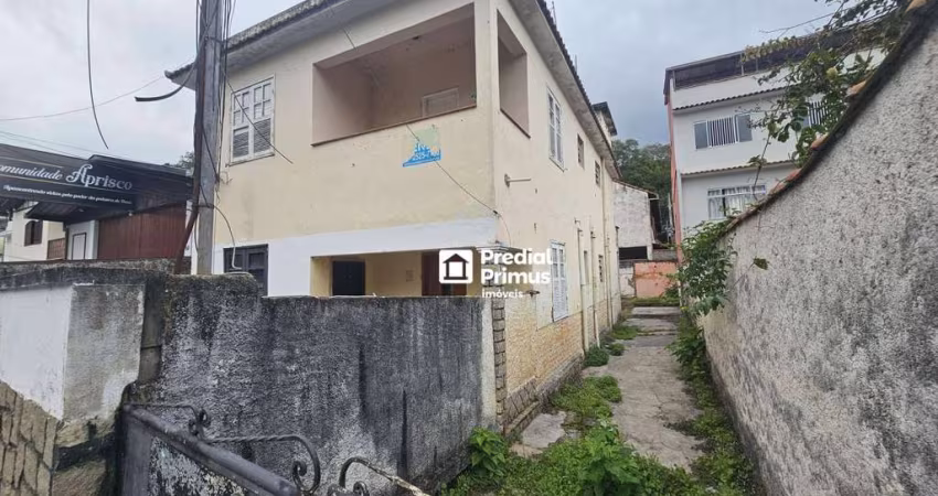 Casa com 3 dormitórios à venda por R$ 700.000,00 - Centro - Nova Friburgo/RJ