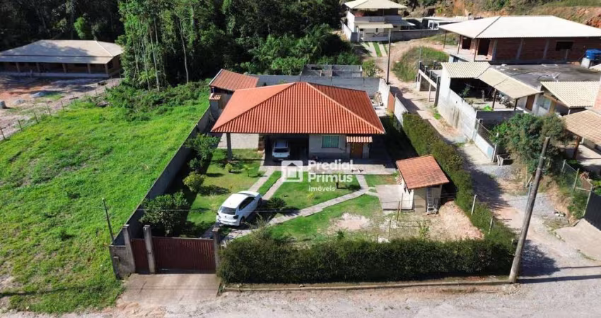 Casa à venda, 185 m² por R$ 397.000,00 - Amparo - Nova Friburgo/RJ