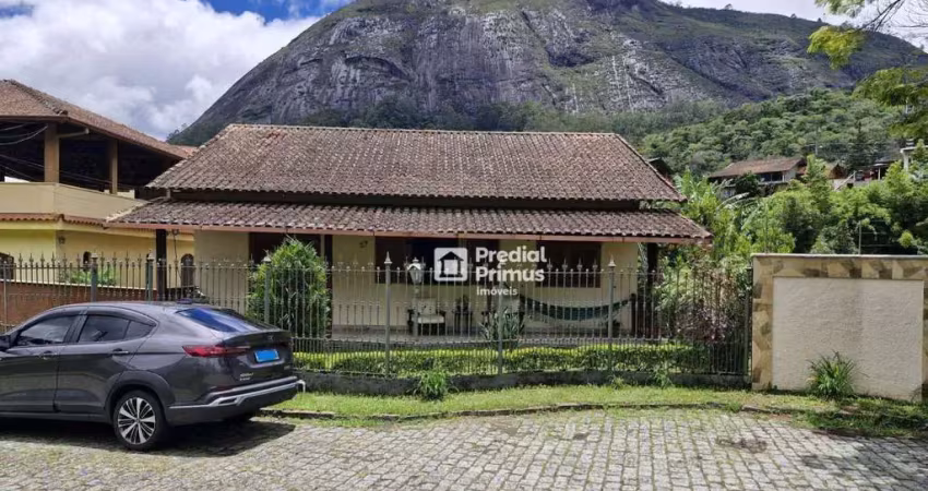 Casa com localização privilegiada, com 3 dormitórios à venda, 198 m² por r$ 1.190.000 - cônego - nova friburgo/rj