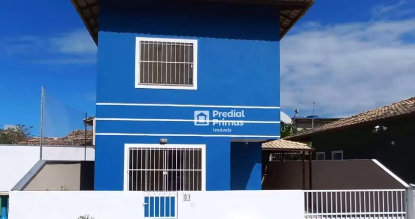 Casa em condomínio fechado, com 2 dormitórios à venda, 110 m² por r$ 295.000 - chácara mariléa - rio das ostras/rj