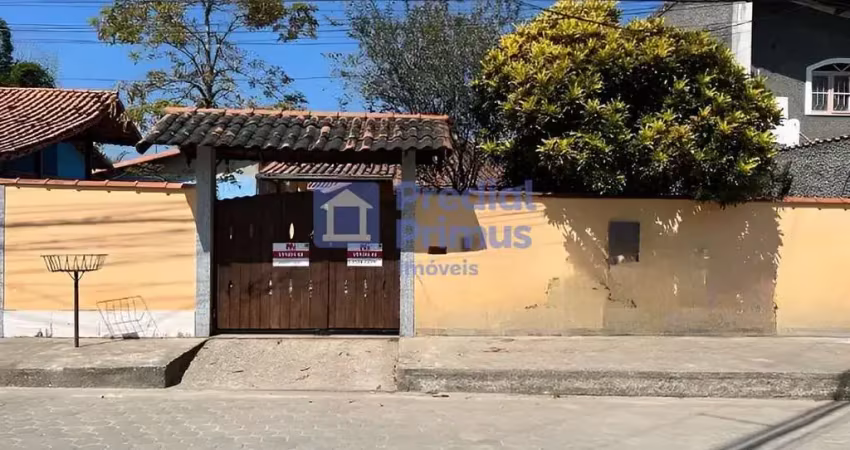 Casa com localização privilegiada, 2 dormitórios à venda, 219 m² por r$ 467.000 - centro - maricá/r