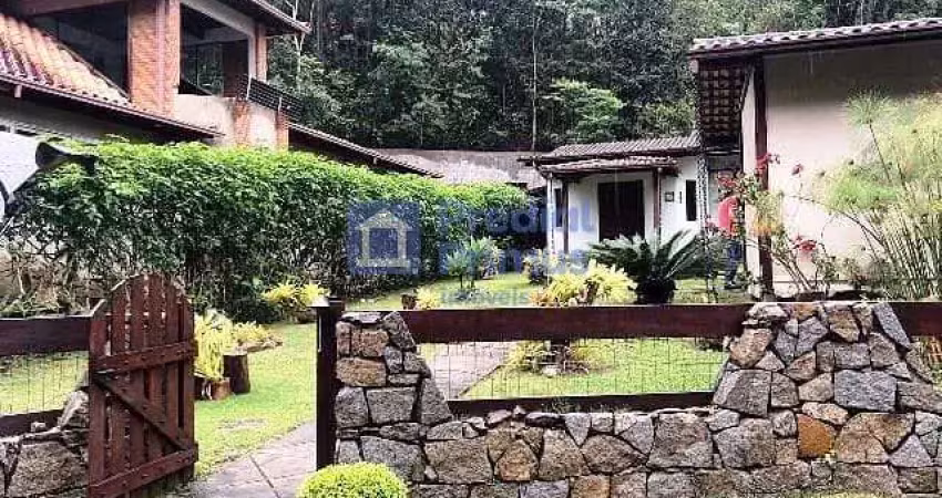 Casa à venda, 140 m² por r$ 585.000,00 - chácara paraíso - nova friburgo/rj