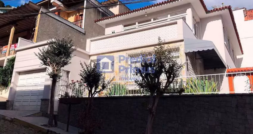 2 casas com total de 5 dormitórios à venda, 263 m² por r$ 1.500.000 - centro - nova friburgo/rj