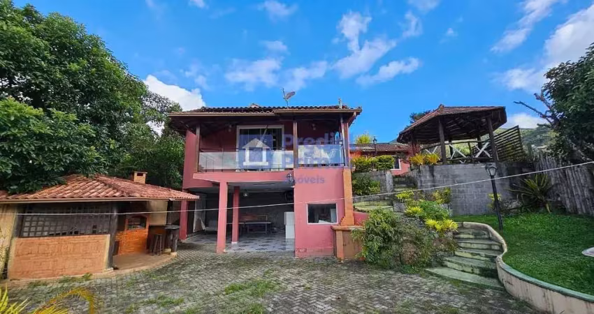 Casa com 2 quartos à venda na Rua Vereador Aristão Jaccoud, 759, Cascatinha, Nova Friburgo