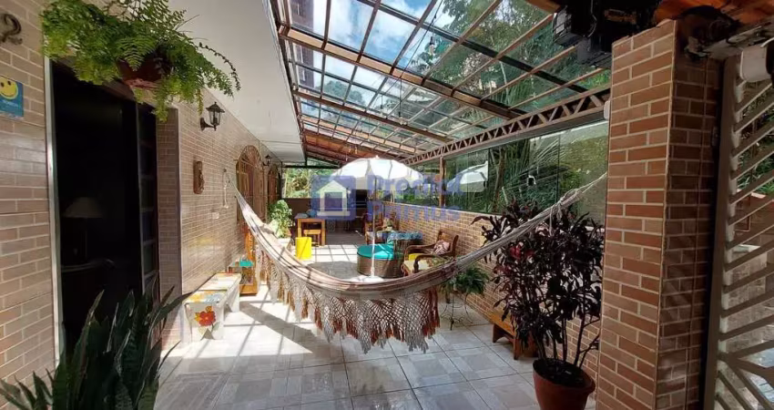Casa com 3 dormitórios à venda, 222 m² por r$ 880.000,00 - braunes - nova friburgo/rj