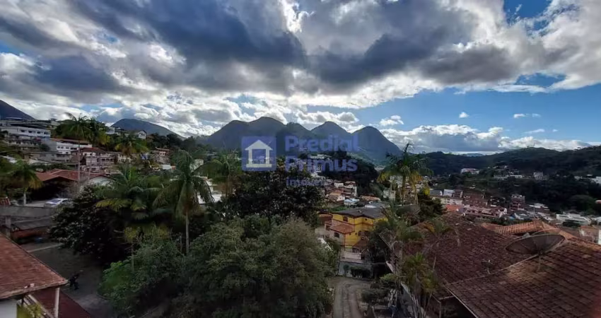Casa em bairro nobre, com 2 dormitórios à venda, 165 m² por r$ 650.000 - braunes - nova friburgo/rj