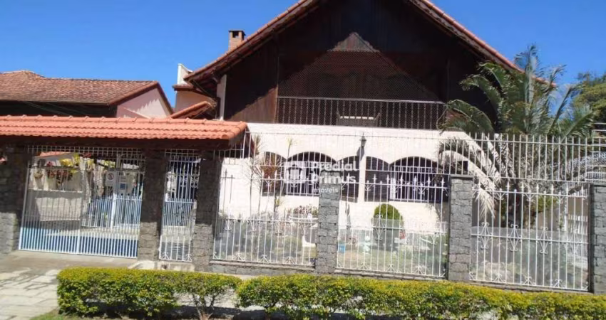 Casa com 4 dormitórios à venda, 290 m² por R$ 1.700.000,00 - Vila Guarani - Nova Friburgo/RJ