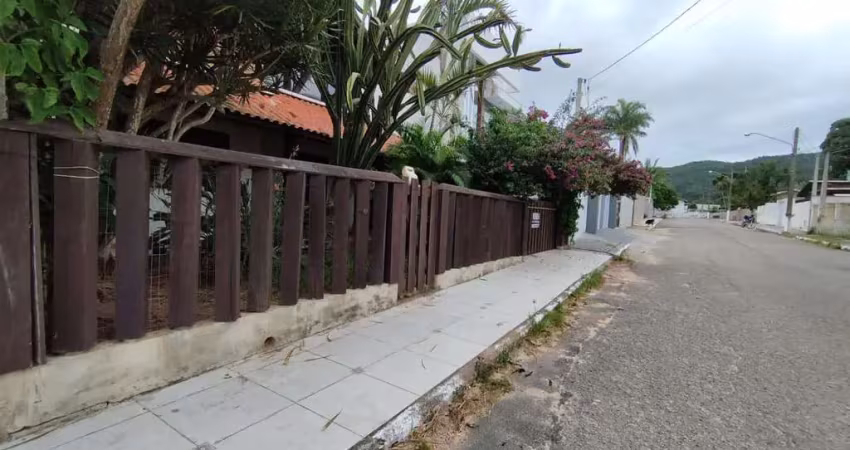Casa para venda em imbituba, vila nova, 3 dormitórios, 1 suíte, 1 banheiro, 2 vagas