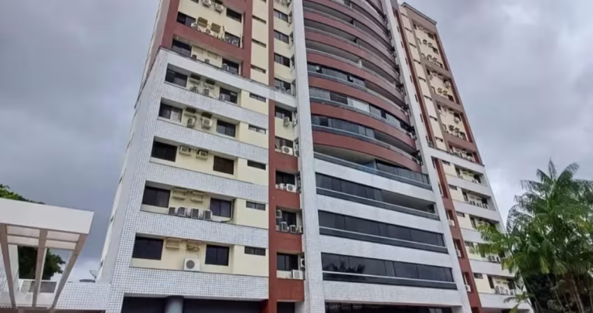 Vendo apto com 4 quartos no coração de manaus !!!