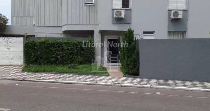 Apartamento na Vila Operária.