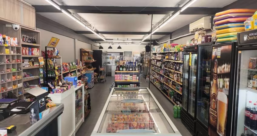 Mini mercado e conveniência á venda de frente para a padaria Trigos na Rua 1500.