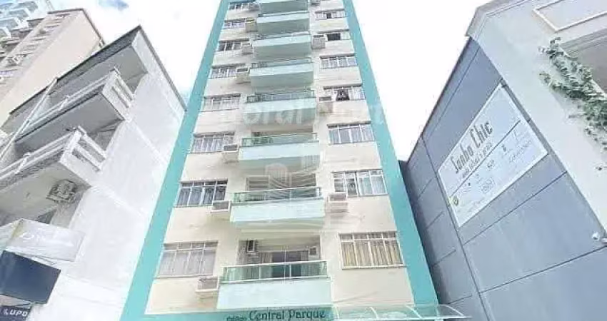 Apartamento mobiliado a venda no centro de balneário camboriú.