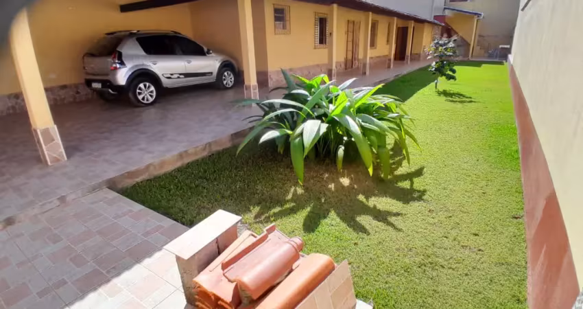 Linda casa no bairro: morro do algodão lote inteiro 10x30 em excelente localização proprietário aceita 260mil mais parcelas de 3.5 mil por mês tudo formalizado pela imobiliária  caraguatatuba-sp  em r