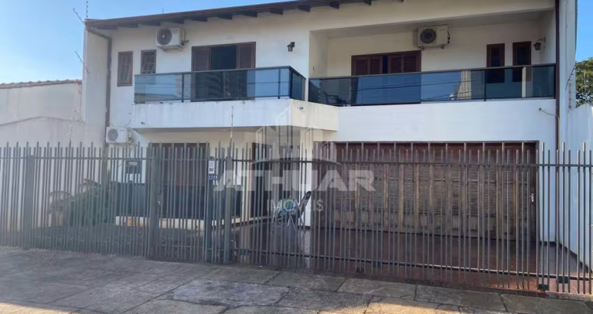 SOBRADO Á VENDA EM ÁREA COMERCIAL NO CENTRO