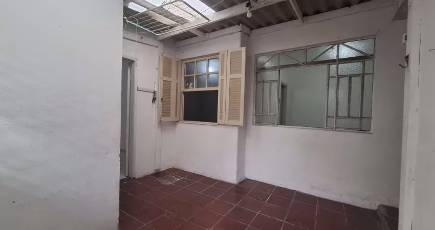Casa para Locação em São Paulo, Vila Brasílio Machado, 1 dormitório, 1 banheiro