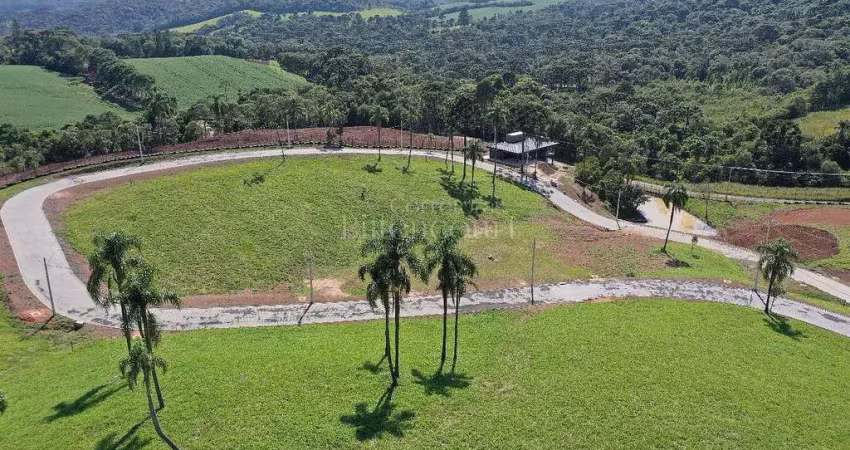 Terreno em condomínio fechado à venda no Lageado, Campo Alegre 
