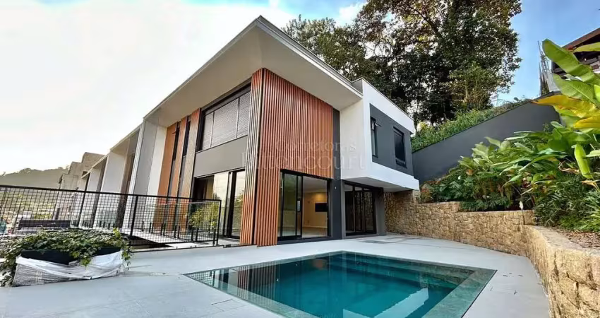 Casa com 3 quartos à venda no América, Joinville 