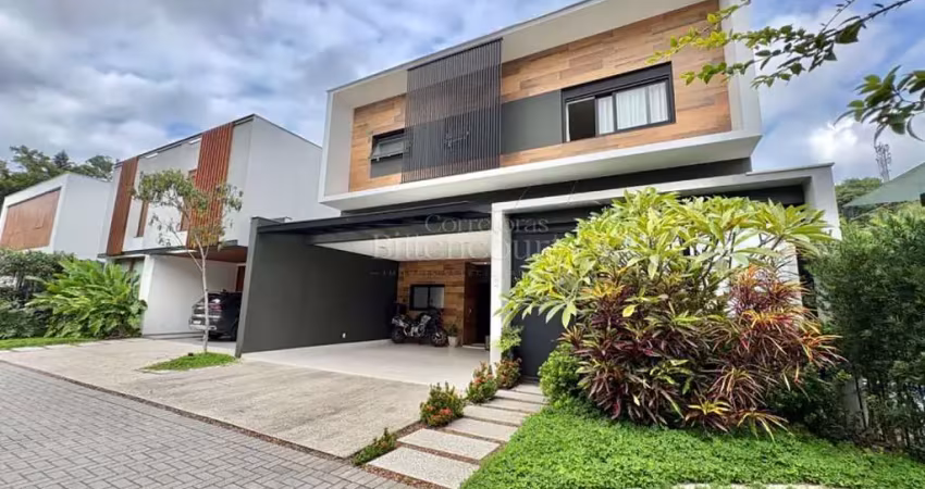 Casa em condomínio fechado com 3 quartos à venda no América, Joinville 