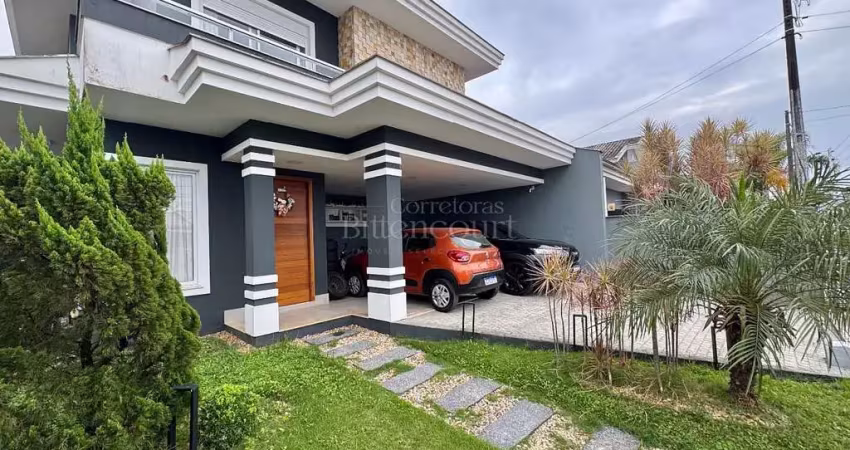 Casa com piscina