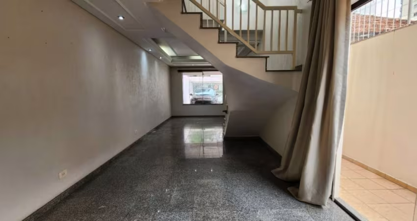 Sobrado na Mooca para alugar com 150m² 4 vagas