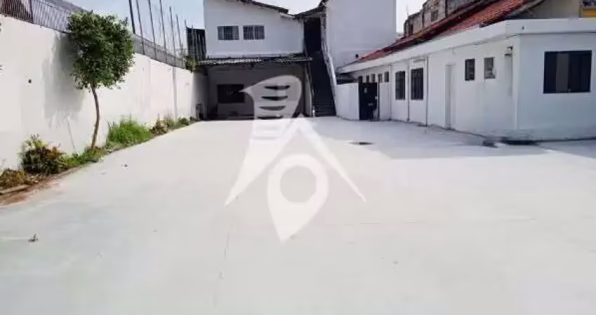 Casa comercial para alugar na Rua Angical, 363, Vila Carrão, São Paulo