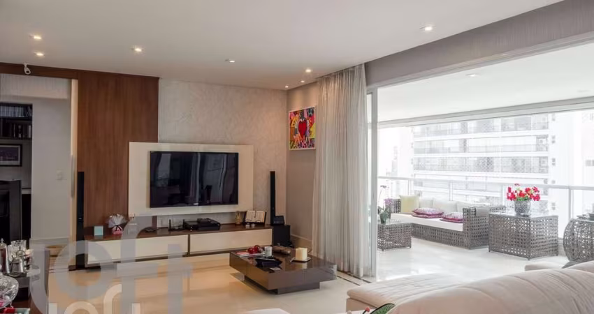 Apartamento à venda em Mooca com 189 m², 3 quartos