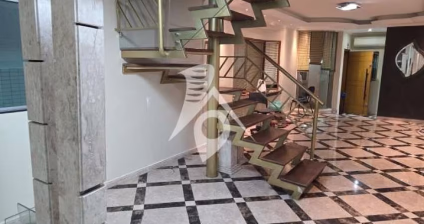 Sobrado no Bairro Jardim Têxtil com 240m².